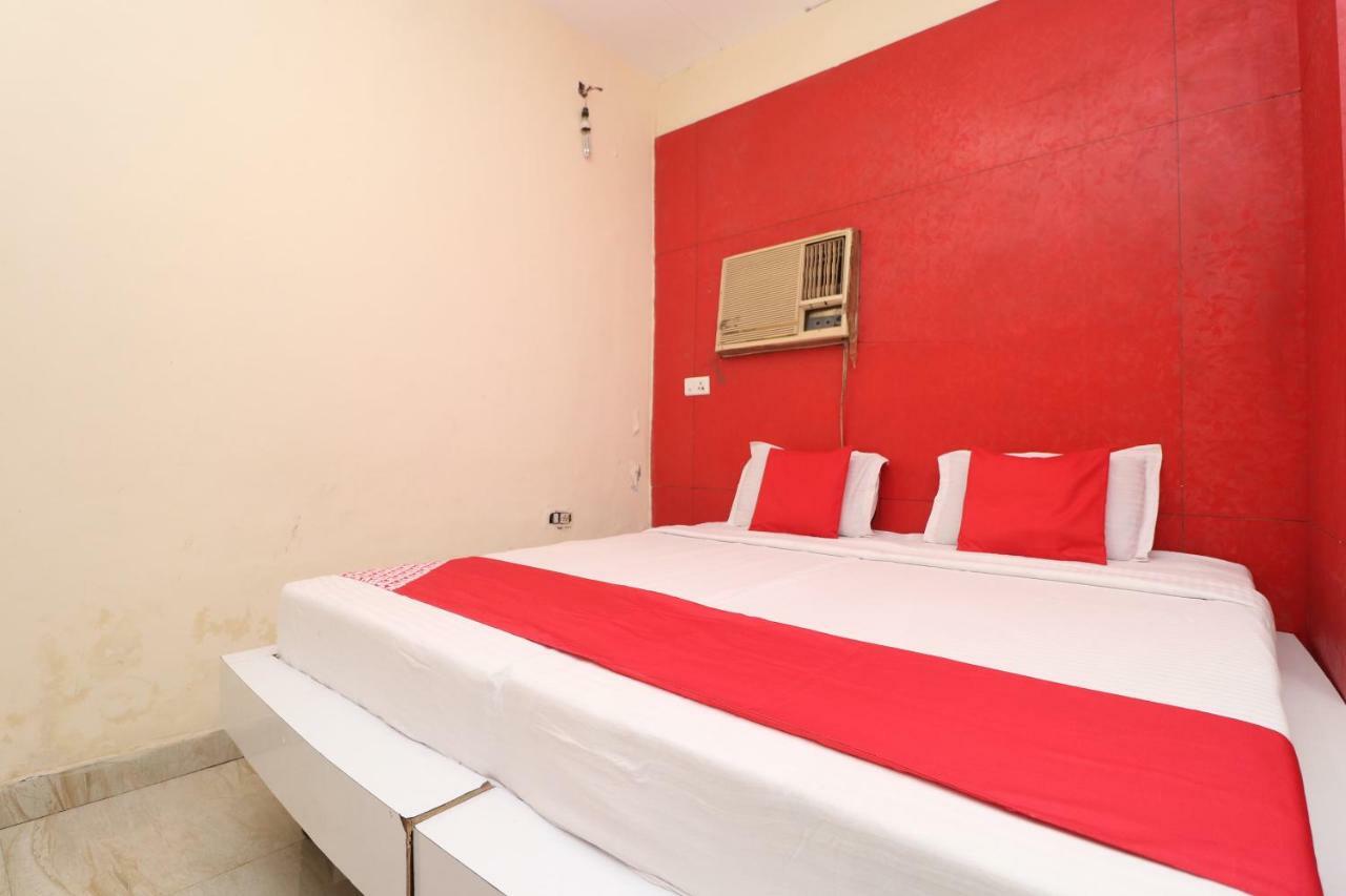 Oyo 29852 Hotel Golden View Abadpura Exterior photo